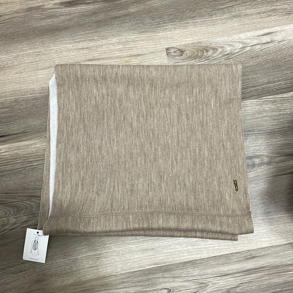 Calvin Klein infinity loop